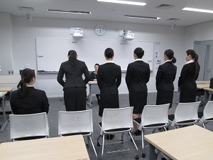 キャンセル待ちは下記のGoogleFormsよりお申込み】☆在学生限定☆〔学外通学講座〕エアライン業界(ANA・JAL)面接対策講座 | イカロス・ アカデミー講師陣 | 共立女子大学 共立アカデミー